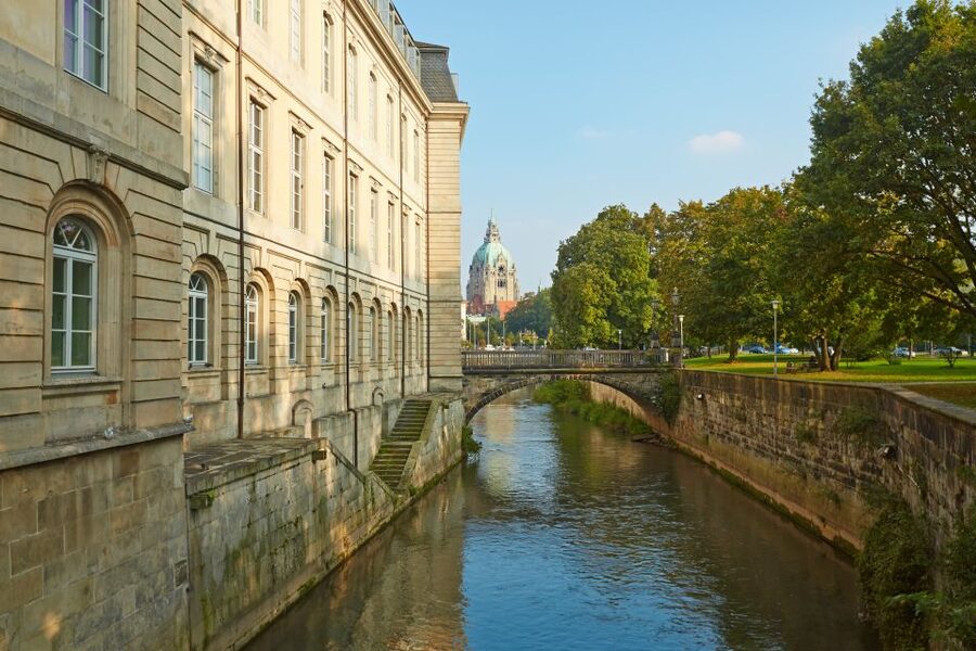 Hannover: Guided Old Town Walking Tour - How two hours adds up, and who this fits best
