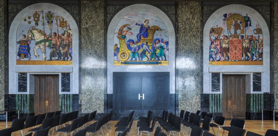 Hannover: New Town Hall exclusive Guided Walking Tour - Quick practical guide: what to bring and where to be