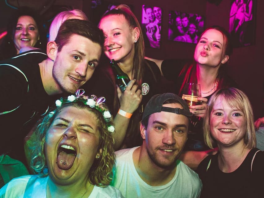 Hannover: Private pub crawl with insider-guide & free shots - Key things you’ll notice right away