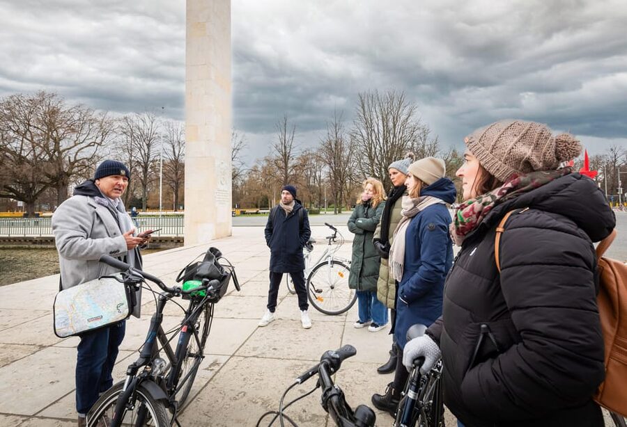 Hanover: Crime Tour by Bike - Choosing your route: north to south vs east to west cases