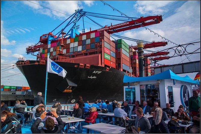 Harbor cruise on the beautiful Elbe - Container port angles: how this cruise earns its keep