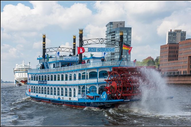 Harbor cruise on the beautiful Elbe - Price and value: is $29.96 worth it?