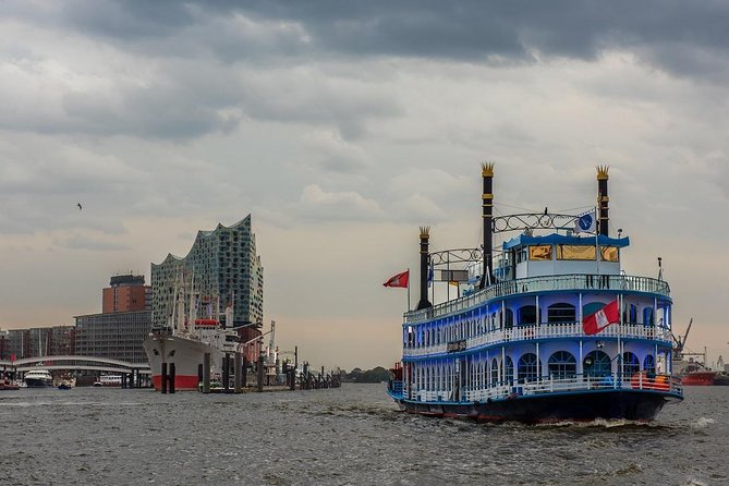Harbor cruise on the beautiful Elbe - From Brücke 1 to the return: how the loop works