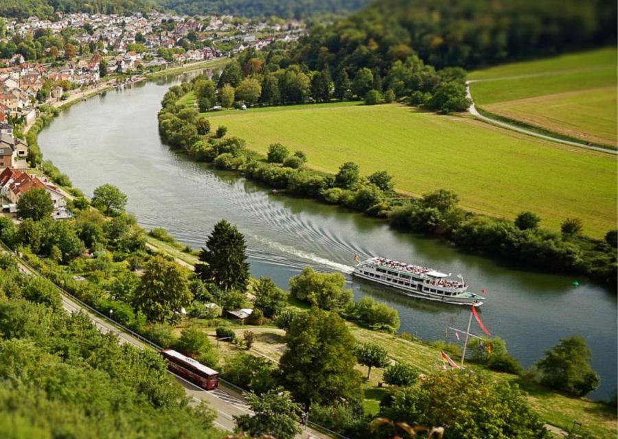 Heidelberg: Breakfast boat cruise - Boarding and the Weisse Flotte Heidelberg Experience