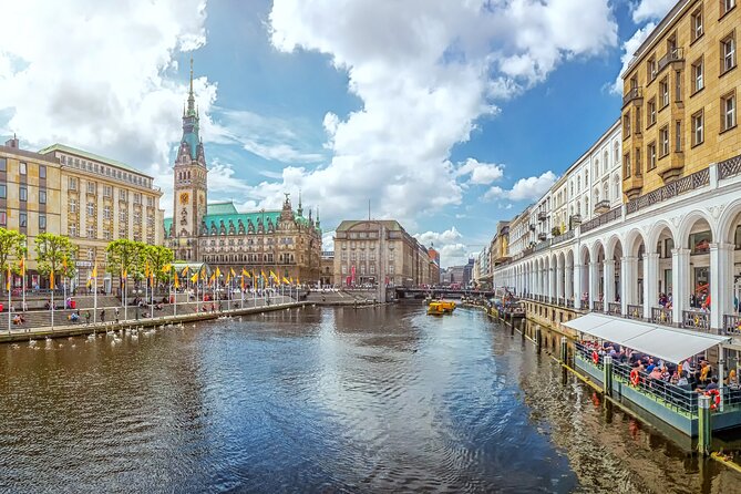 "Highlights of Hamburg" Biketour - HafenCity, the Elbphilharmonie exterior, and big-city views