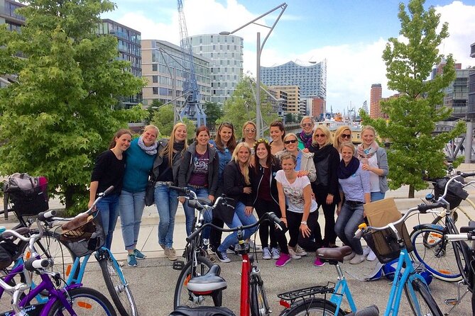 "Highlights of Hamburg" Biketour - Where the ride starts, and what the small-group limit changes