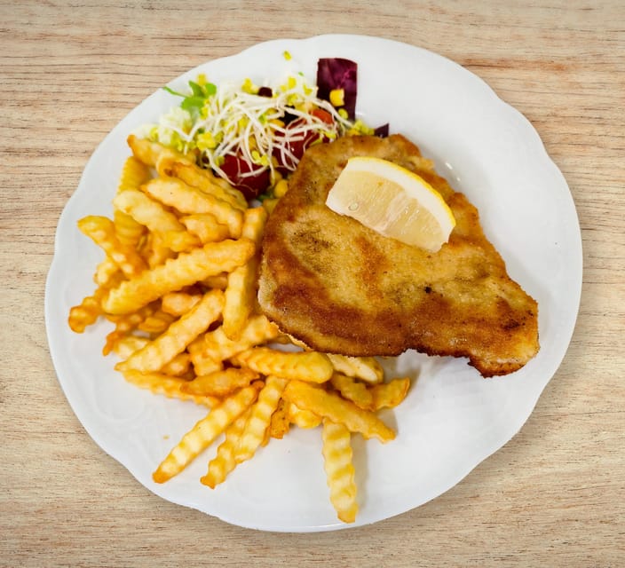 Historical tour of the old town including a Saxon dinner - Who should book this Saxon dinner plus old town tour
