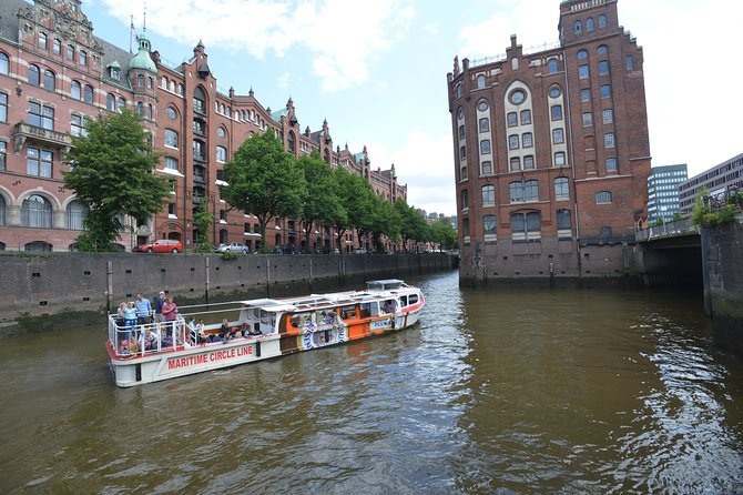 Hop-on hop-off on the water with the Maritime Circle Line in Hamburg - Stop 1: BallinStadt Emigration Museum, human stories on the waterline