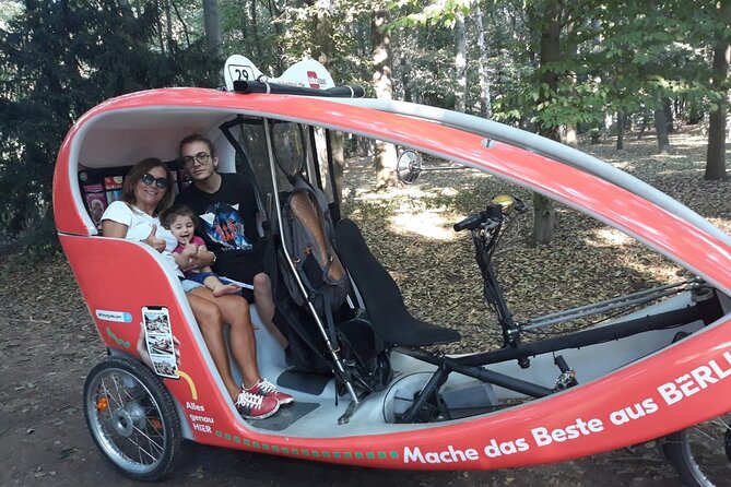 Individual City Tour - Rickshaw Sightseeing in Berlin - Alexanderplatz to Nikolaiviertel: Getting Oriented in the First 10 Minutes