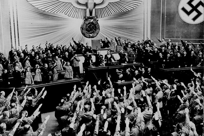 Inside the Third Reich (Private Tour) - What the mobile ticket and timing mean for your day