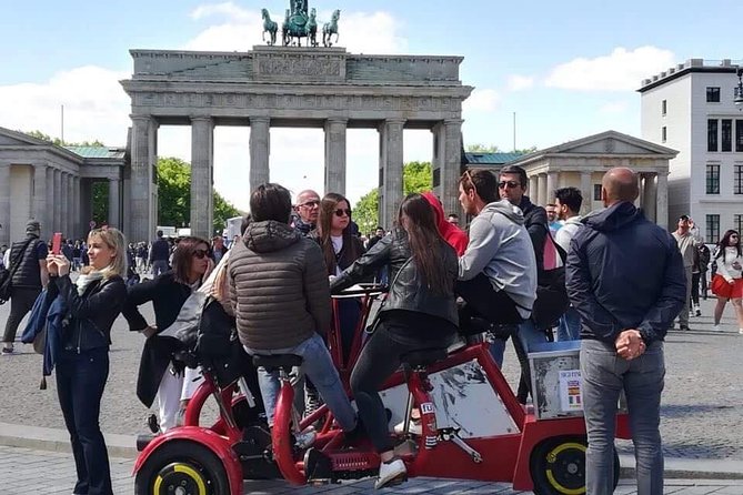Jetbike Berlin fun bike beer bike - Starting at Brandenburg Gate: the symbol lesson before the big stops