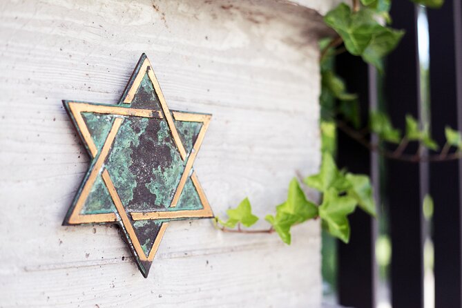 Jewish Life in Berlin - Private Walking Tour - A 3-hour private walk that connects 17th-century roots to today