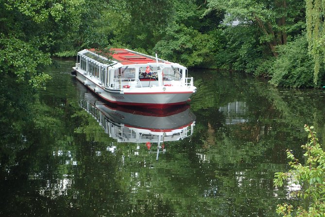 Kanalfahrt - Discover the different faces of the city! - Villa suburbs you only notice from the water