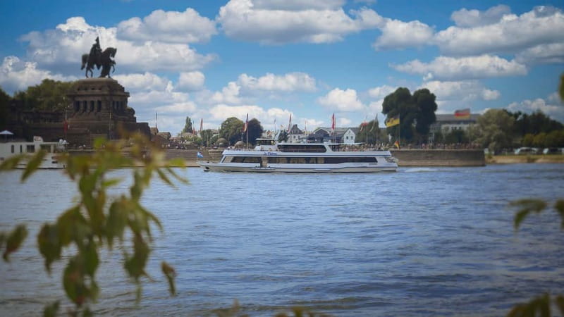 Koblenz: City & Rhine Valley Sightseeing Cruise - Boarding La Paloma at Konrad-Adenauer-Ufer (Bridge 10)