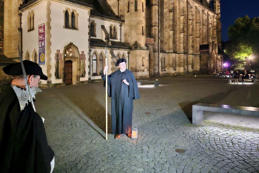 Leipzig: 1.5-Hour Public Tour with Night Watchman Bremme - Old Town Hall and the market with the old stock exchange: politics and commerce after dark
