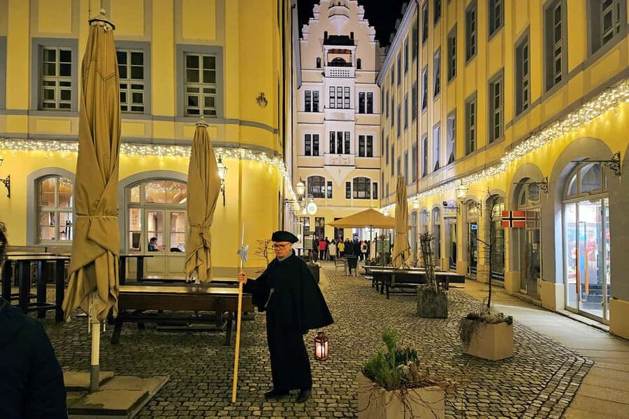 Leipzig: 1.5-Hour Public Tour with Night Watchman Bremme - Price and value for a 1.5-hour guided costume walk