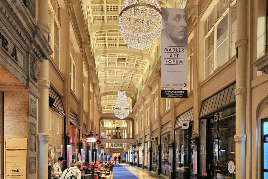 Leipzig: 1.5-Hour Public Tour with Night Watchman Bremme - Starting at Nikolaikirchhof: the Nikolaisäule meeting point and pre-walk tips