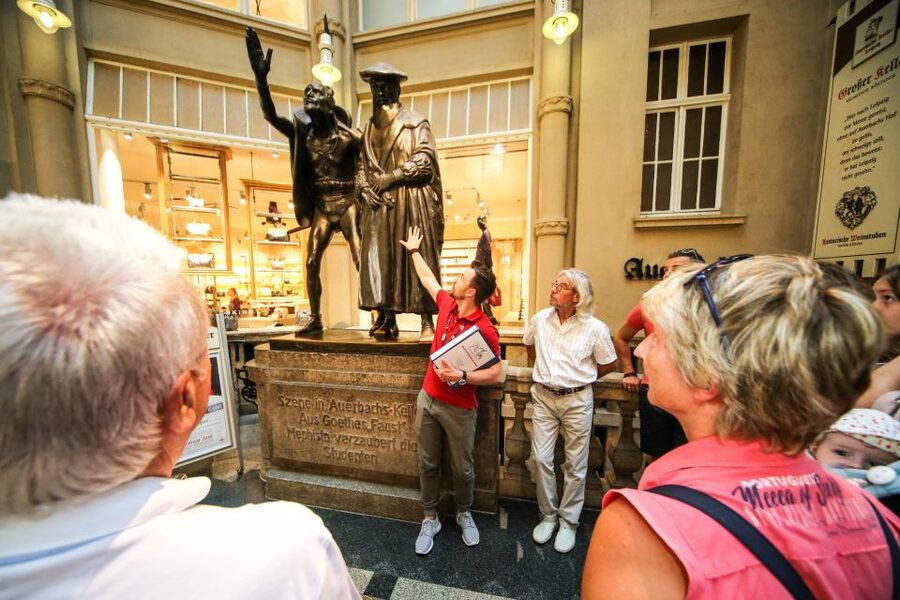Leipzig: 2-Hour Guided Walking Tour in German - Specks Hof Arcade to Naschmarkt and the Old Exchange