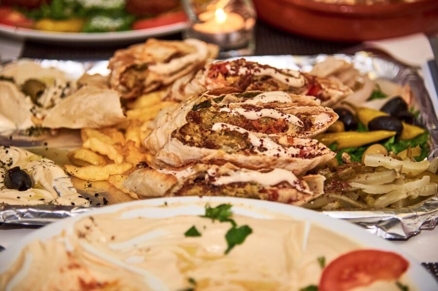 Leipzig: 3 dangerously delicious hours in Eisenbahnstraße - Key things to look forward to