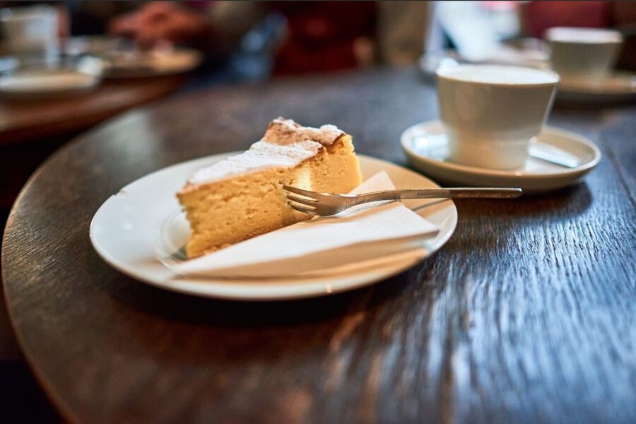 Leipzig: 3 dangerously delicious hours in Eisenbahnstraße - What you’ll eat: Arabic, Turkish, Korean, Vietnamese, plus German bakery comfort