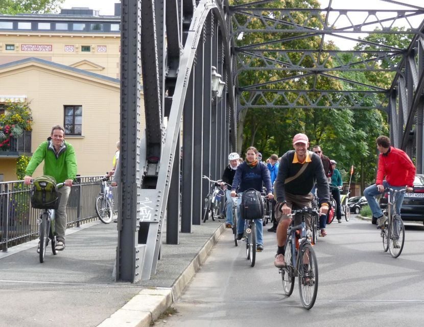 Leipzig: 3-Hour Guided Bike Tour - Musikviertel and the Federal Administrative Court: a different kind of landmark