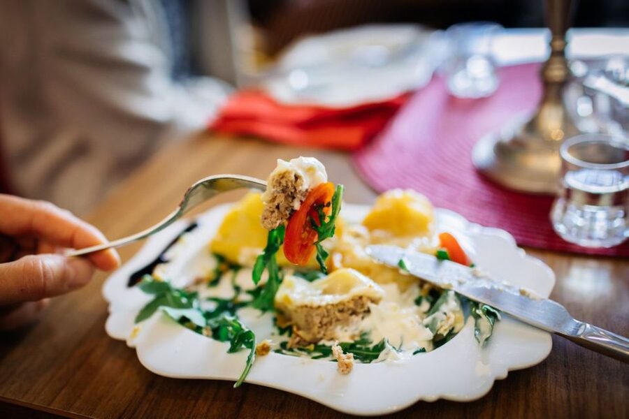 Leipzig: 3-Hour Sightseeing and Food Tour - How the arcades tell the Leipzig food story
