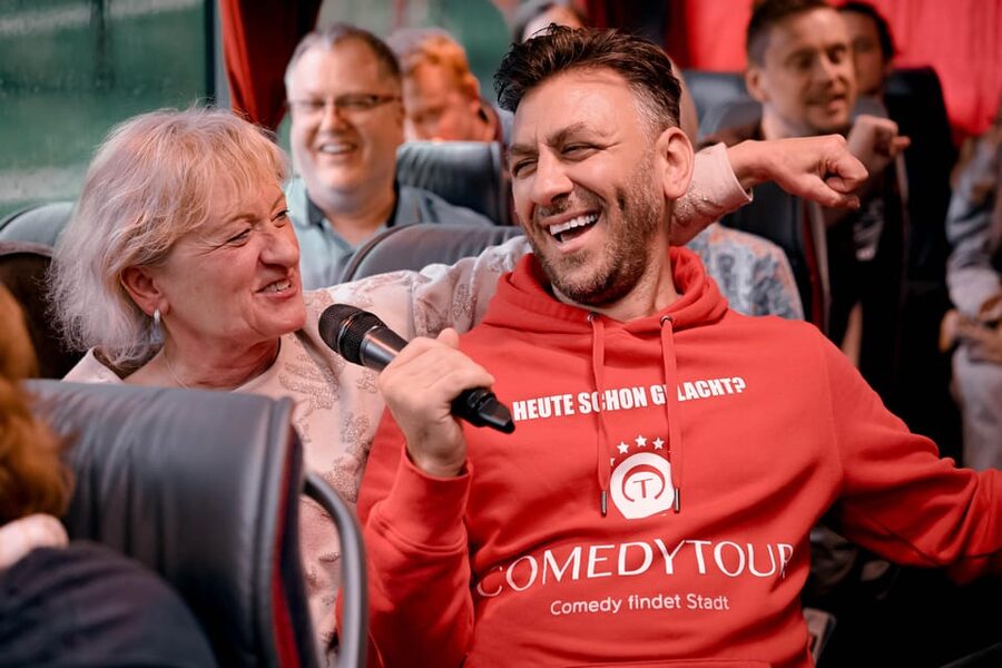 Leipzig: Comedy Tour through the Old Town (Tour in German) - Day vs night: why visibility changes the ride