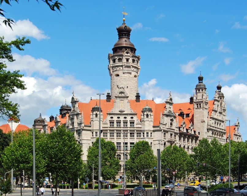 Leipzig: Guided tour through the New Town Hall - Meeting on Burgplatz, then getting your bearings