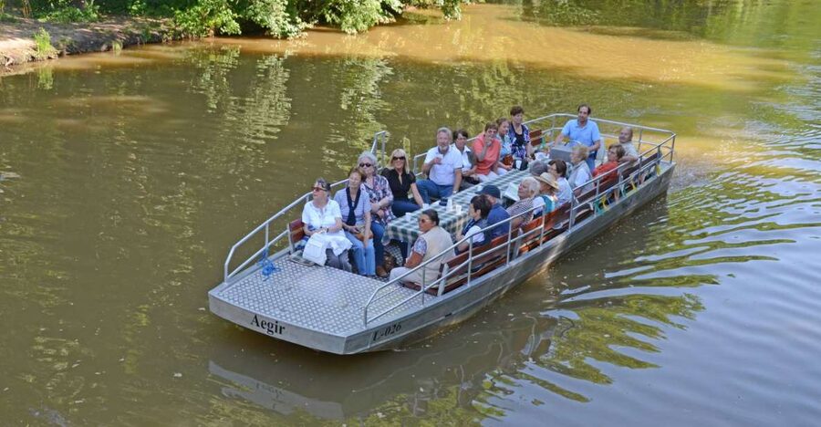 Leipzig: Riverside Forest Tour on the Pleiße - Heading to Wildpark Leipzig, then straight onto the water