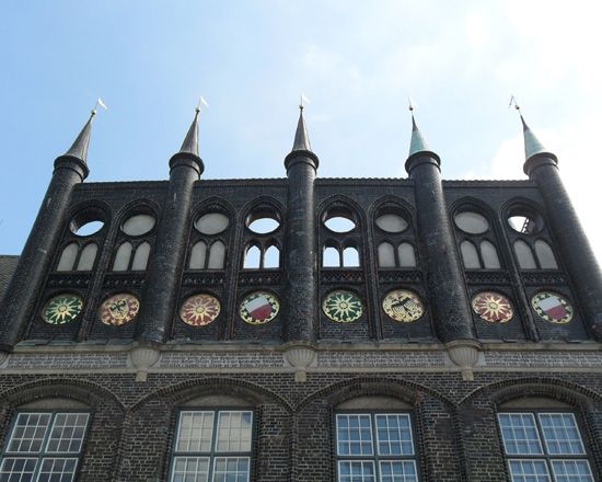 Lübeck: Classic Tour of the Hanseatic City - Five churches, St. Mary’s, and the Teufelchen detail you will remember