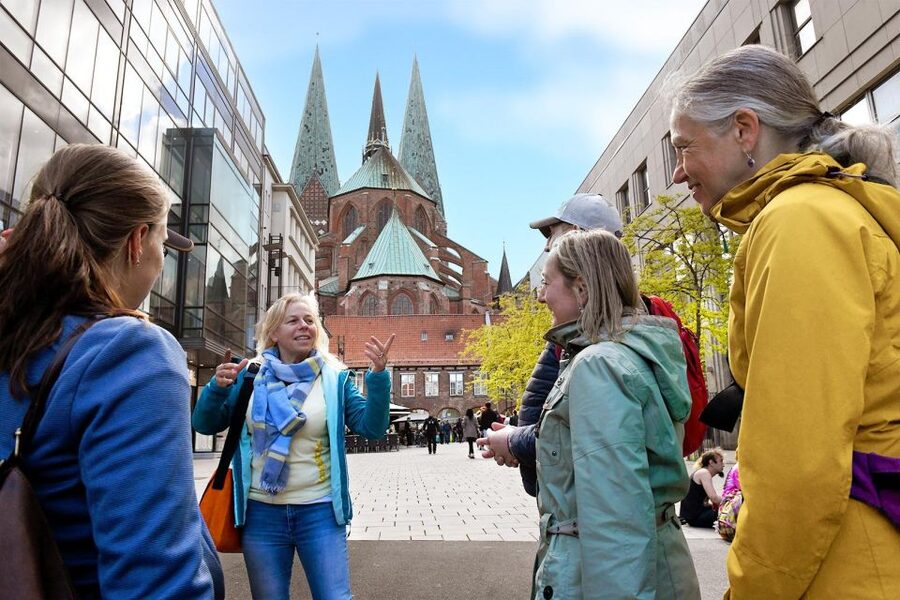 Lübeck: entertaining guided tour to old town highlights - Key Things That Make This Lübeck Tour Worth Your Time