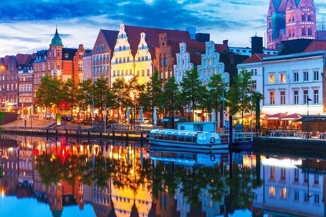 Lübeck Scavenger Hunt and Highlights Self Guided Audio Tour - Price and value for a 2 to 2.5 hour self-guided day