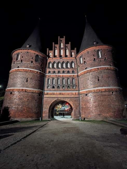 Lübeck zwischen Grusel und Geschichte Truecrime zu Halloween - Key highlights you’ll actually feel on the street