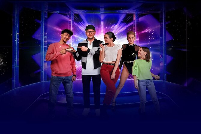 Madame Tussauds Berlin Admission Ticket - The main event, close-up wax figures in interactive sets