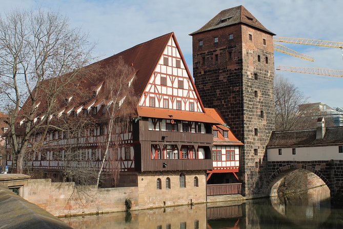 Medieval Tour in Nuremberg in Spanish - Heilig-Geist-Spital y Till Eulenspiegel