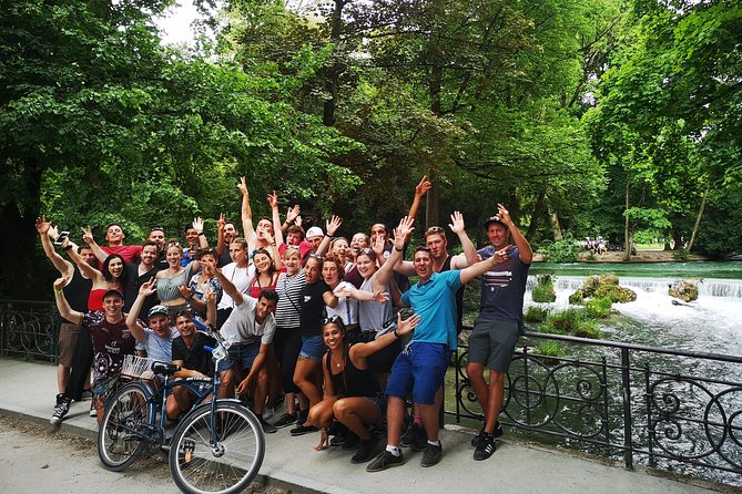 Mini Classic Bike Tour @ 4pm incl. Beer Garden & Surfers 2,5 hrs - Price and value, what you are really paying for