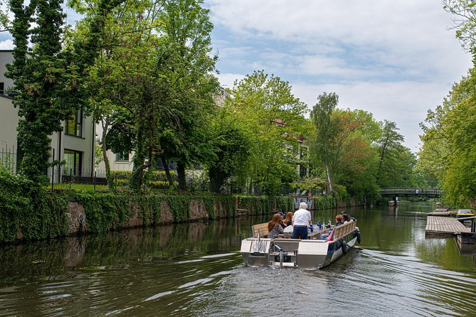 Motorboat tour ''Little Venice Tour'' Gustav - From the harbor to Elsterwehr: seeing fortification and control up close