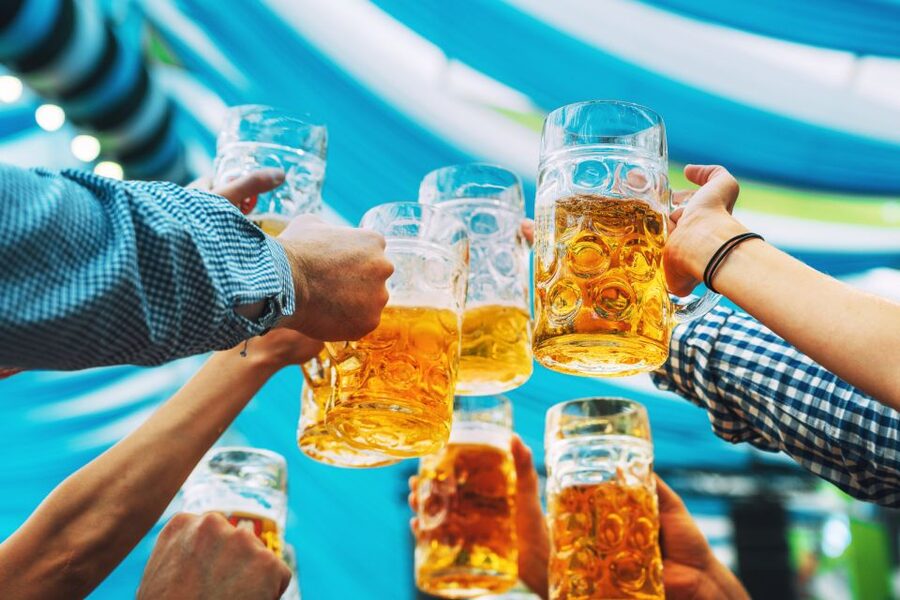 München: Oktoberfest Experience and Lunch in Tent - The Opening Welcome Beer and the Guided Orientation Walk