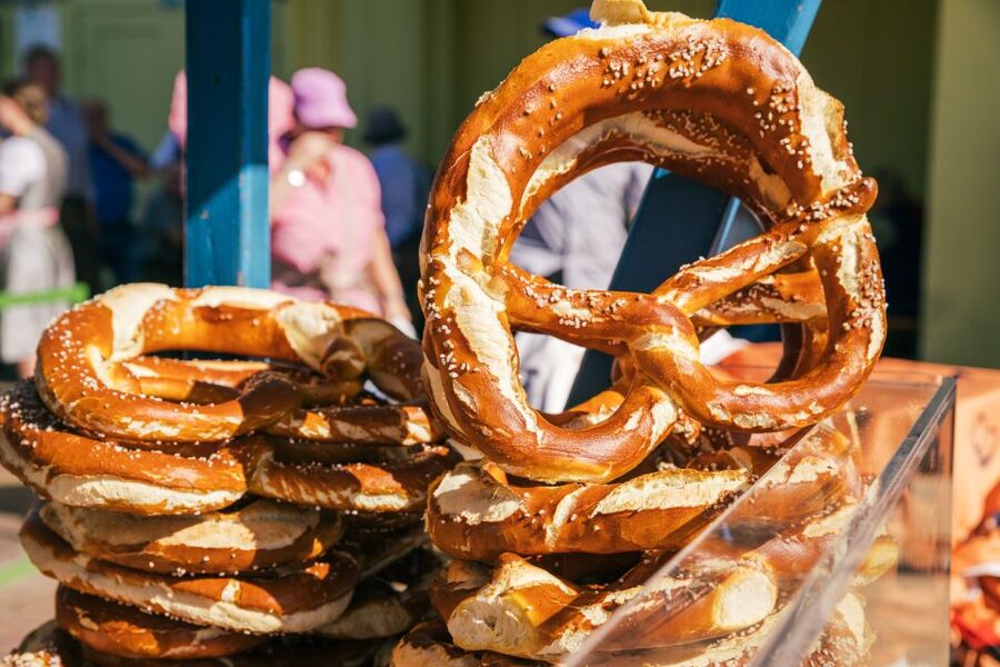 München: Oktoberfest Experience and Lunch in Tent - Meeting People From Around the World, Without the Awkwardness