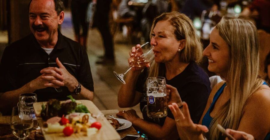 Munich: Beer and Food Tour with Dinner & Oktoberfest Museum - Key highlights you should care about