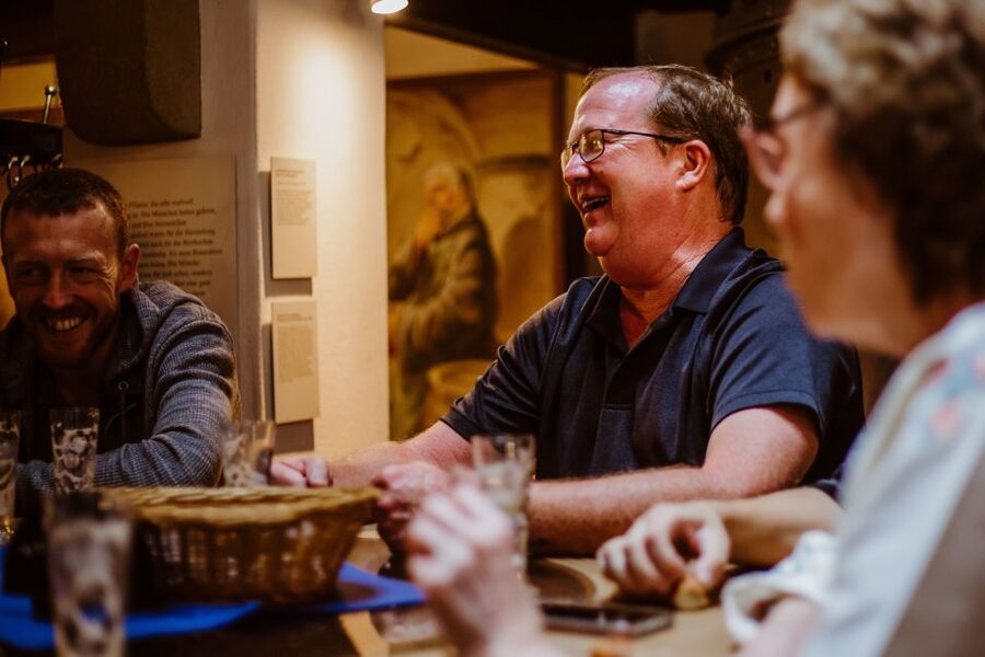 Munich: Beer and Food Tour with Dinner & Oktoberfest Museum - Dinner in a reserved beer hall: what you actually get
