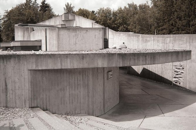 Munich City Tour and Dachau Concentration Camp Memorial Site Day Trip from Frankfurt - Audio guides in Munich: how to use them without getting lost