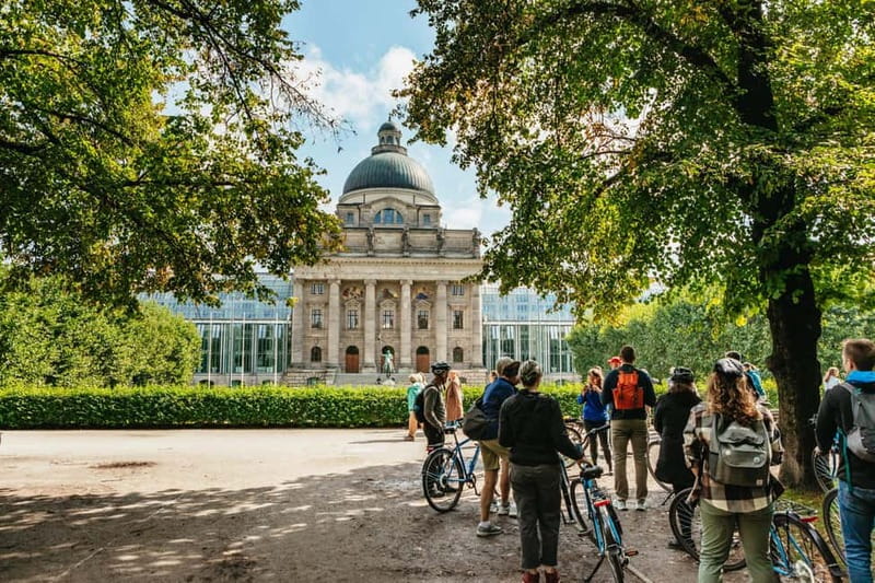 Munich: Classic Guided City Tour by Bike (English Tour Only) - Chinese Tower beer garden: lunch break with built-in views