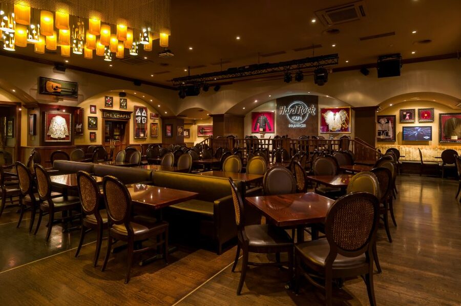 Munich: Hard Rock Cafe with Set Menu for Lunch or Dinner - Price and value: is $33 per person a smart deal?