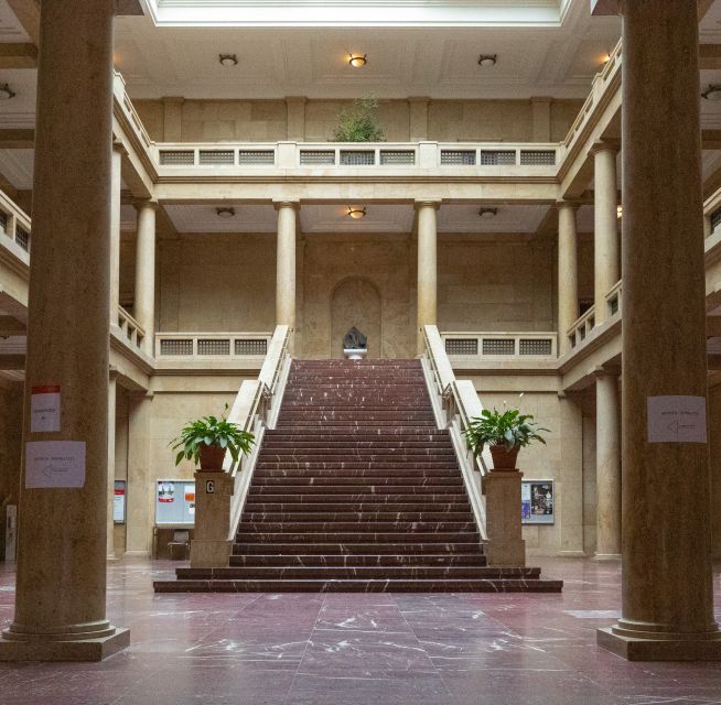 Munich: Historical Walking Tour on the Rise of Hitler - Places tied to speeches, parades, and wartime pressure