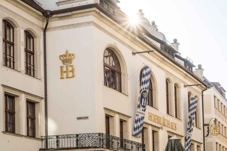 Munich: Hofbräuhaus Guided Tour with 1 Beer - Inside the Beer Hall: Traditional Rooms and Stories That Stick