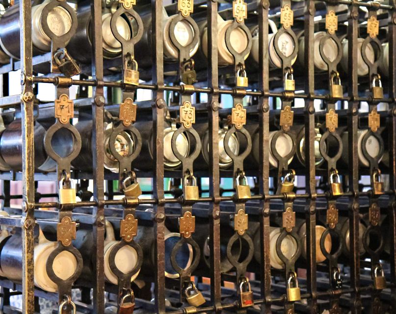 Munich: Hofbräuhaus Guided Tour with 1 Beer - Price and Value: What You Pay For at $36