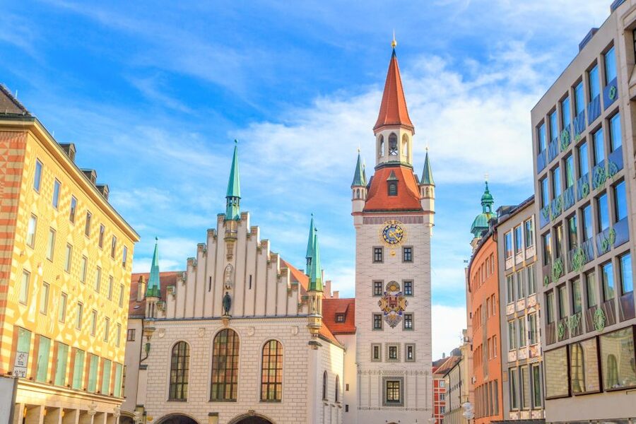 Munich Hop-On Hop-Off Tour: 1-Day or 2-Day Ticket - Price, schedules, and how often buses run