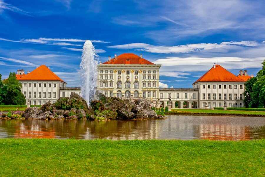 Munich Hop-On Hop-Off Tour: 1-Day or 2-Day Ticket - Using the audio guide well: more than background noise