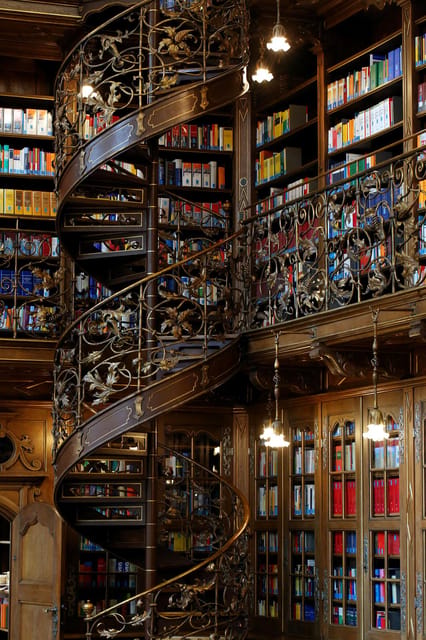 Munich: Law Library Guided Visit with Entry Tickets - Practical tips so you enjoy the stair-heavy interior
